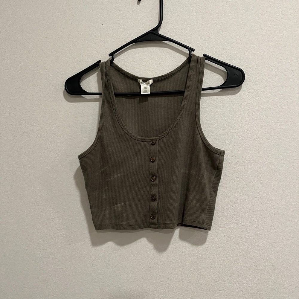 Crop top